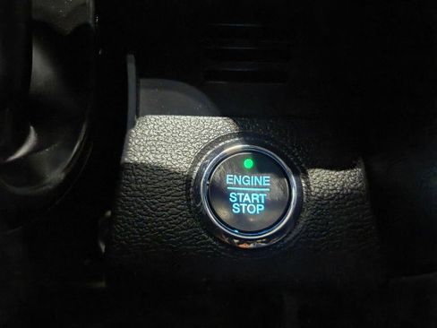 Used 2020 Ford F350 Platinum w/ FX4 Off-Road Package image 46