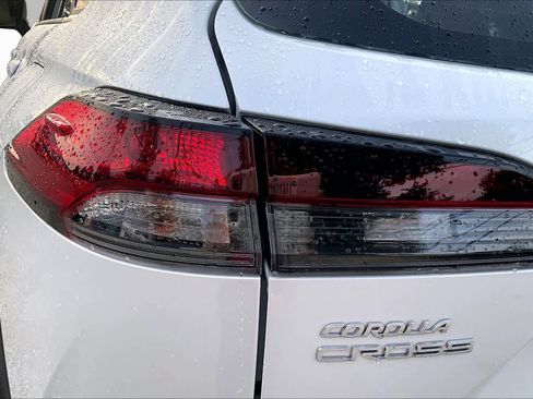 Used 2026 Toyota Corolla Cross L FWD image 28