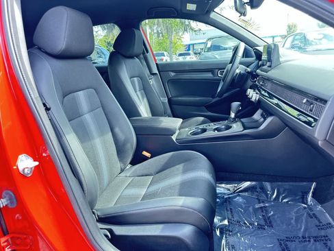 Used 2025 Honda Civic Sport image 17