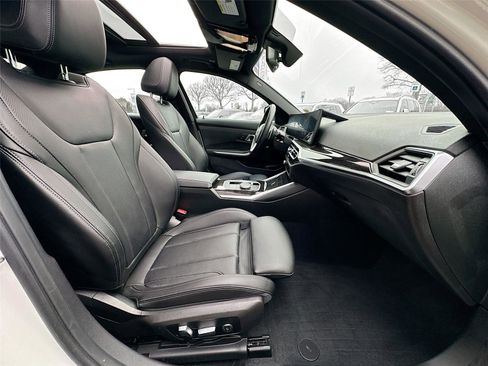 Certified 2024 BMW 330i xDrive Sedan w/ Convenience Package image 29