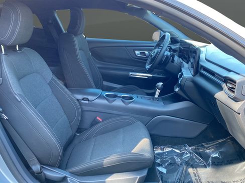 Used 2024 Ford Mustang GT RWD image 28