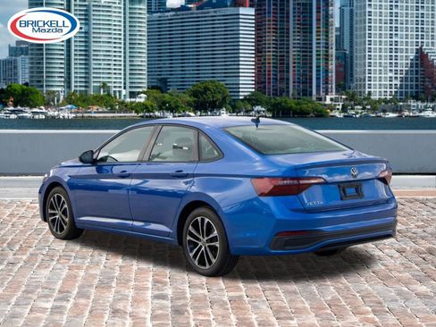 Used 2022 Volkswagen Jetta Sport FWD image 7