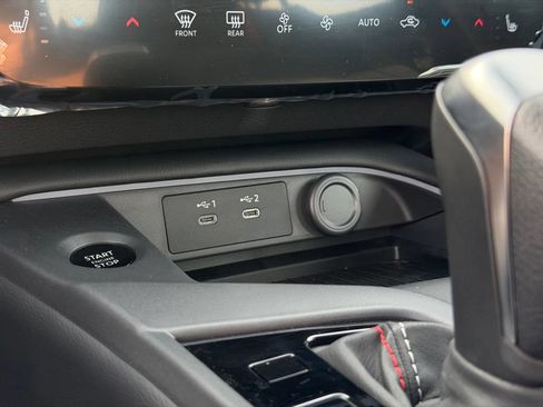 New 2026 Nissan Sentra SR w/ SR Premium Package FWD image 27