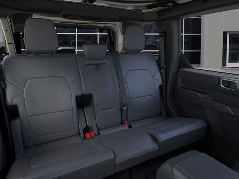 New 2026 Ford Bronco Outer Banks w/ Sasquatch Package AWD/4WD image 11