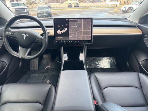 Used 2019 Tesla Model 3 Long Range image 17