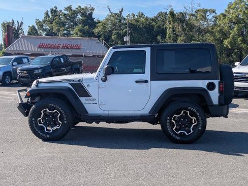 Used 2018 Jeep Wrangler Sport AWD/4WD image 7