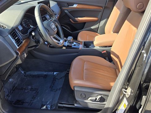 Used 2023 Audi Q5 2.0T Premium w/ Convenience Package image 10