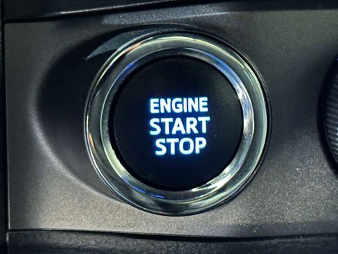 Certified 2021 Toyota Tacoma TRD Off-Road w/ TRD Premium Off Road Package image 18