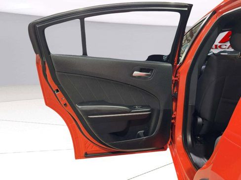 Used 2022 Dodge Charger SXT image 35