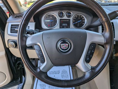 Used 2011 Cadillac Escalade Premium AWD/4WD image 51