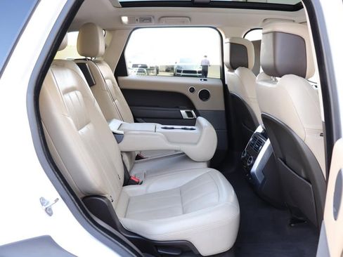 Used 2018 Land Rover Range Rover Sport HSE AWD/4WD image 29