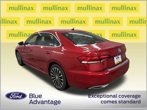 Used 2022 Volkswagen Passat 2.0T FWD image 11
