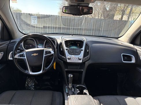 Used 2017 Chevrolet Equinox LT w/ Convenience Package image 18