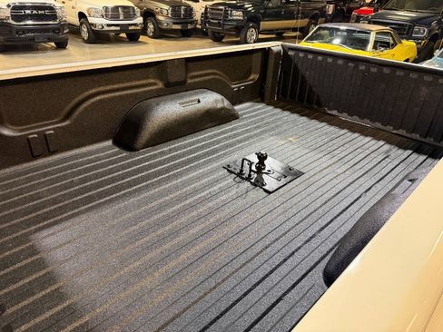 Used 1997 Dodge Ram 2500 Truck 4x4 Club Cab image 23