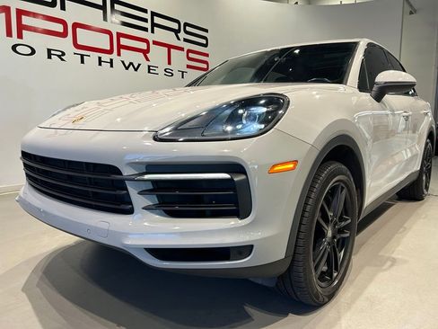 Used 2021 Porsche Cayenne S AWD/4WD image 2