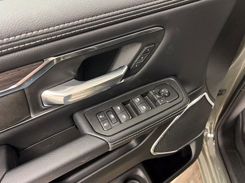 New 2026 RAM 1500 Laramie AWD/4WD image 7