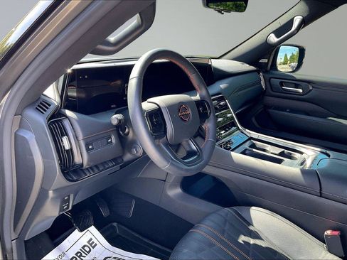 Certified 2025 Nissan Armada PRO-4X AWD/4WD image 14