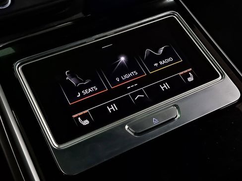 Used 2021 Audi A8 L 4.0T w/ Executive Plus Package image 63