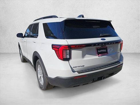 New 2026 Ford Explorer Active RWD image 3