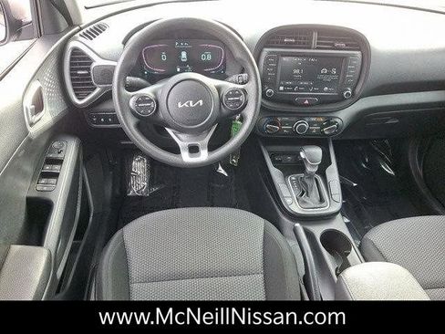 Used 2023 Kia Soul LX image 11