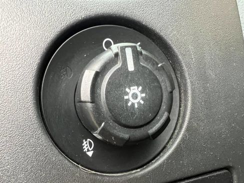 Used 2013 Ford F150 XLT w/ Luxury Equipment Group image 31