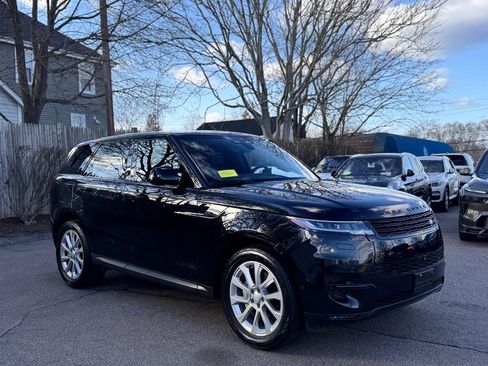 Used 2025 Land Rover Range Rover Sport SE AWD/4WD image 8