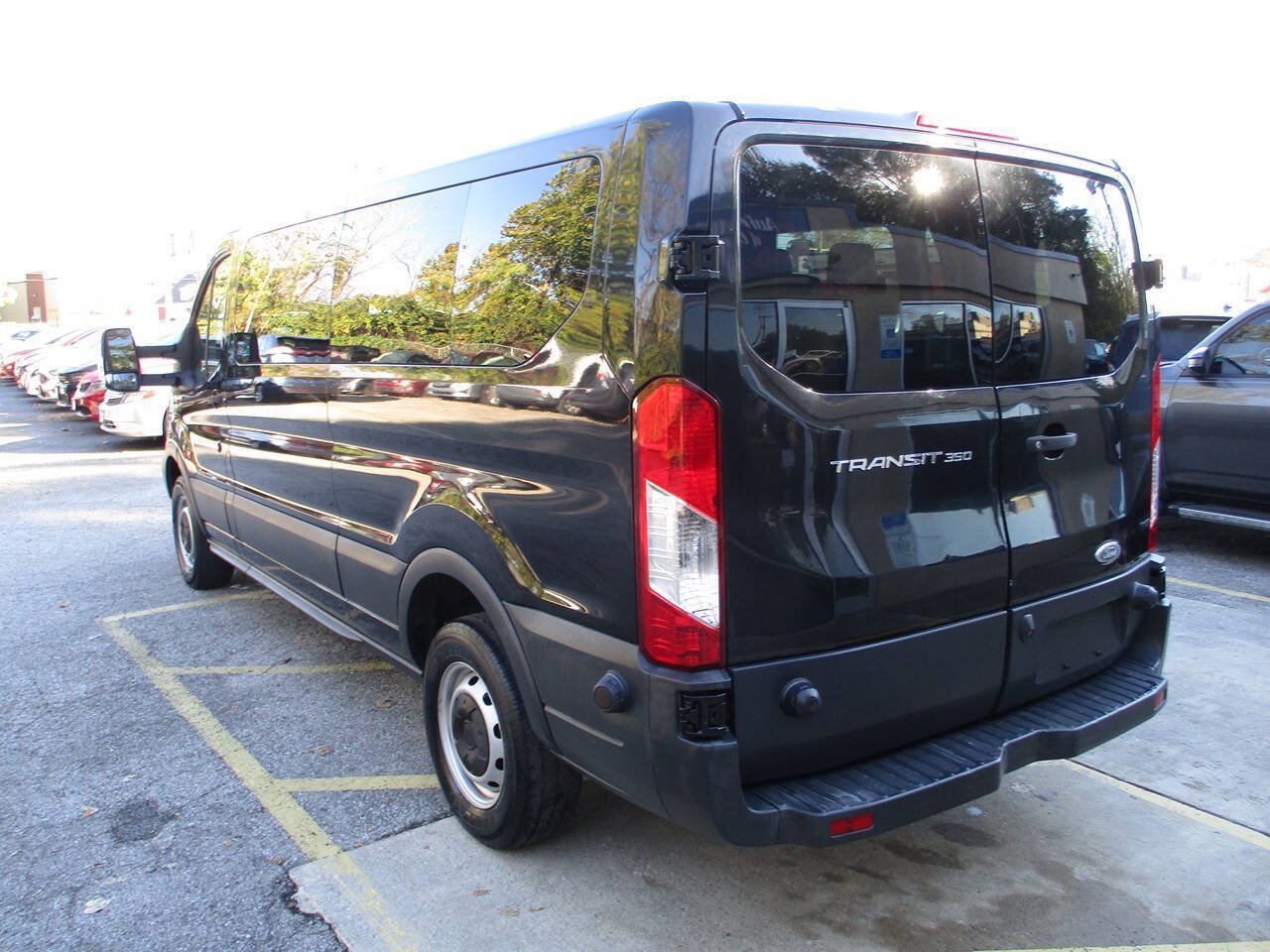 Used 2018 Ford Transit 350 XL RWD image 2
