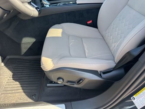 New 2026 Volvo XC60 B5 Plus w/ Climate Package image 18