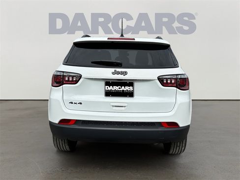 New 2026 Jeep Compass Latitude image 6