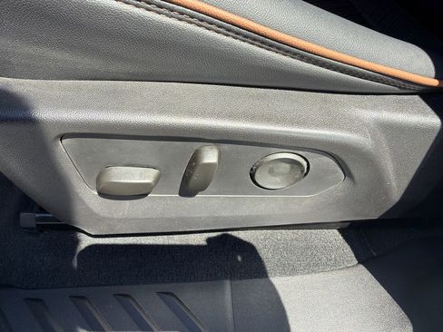 Used 2024 GMC Canyon AT4 w/ AT4 Premium Package image 21