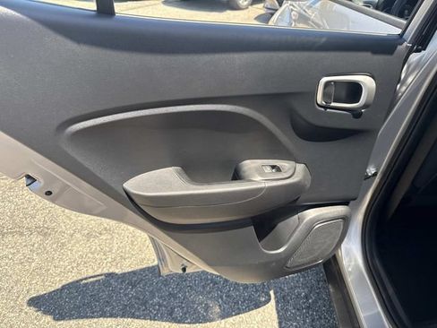 Certified 2026 Hyundai Venue SEL FWD image 14