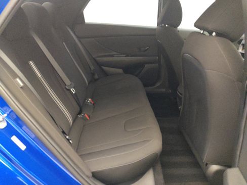 Used 2025 Hyundai Elantra Sport FWD image 19