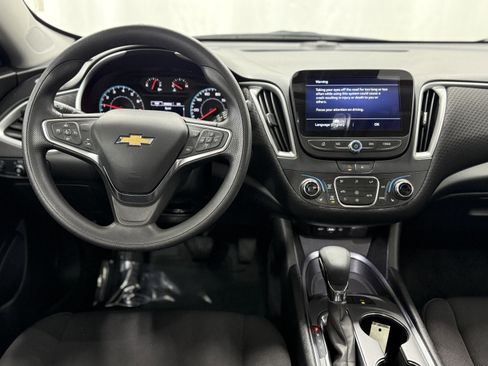 Used 2024 Chevrolet Malibu LT image 17