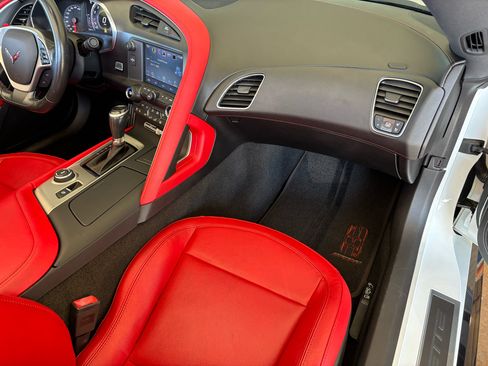 Used 2019 Chevrolet Corvette Grand Sport w/ Z07 Performance Package image 29