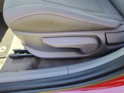 New 2024 Hyundai Elantra SEL image 17