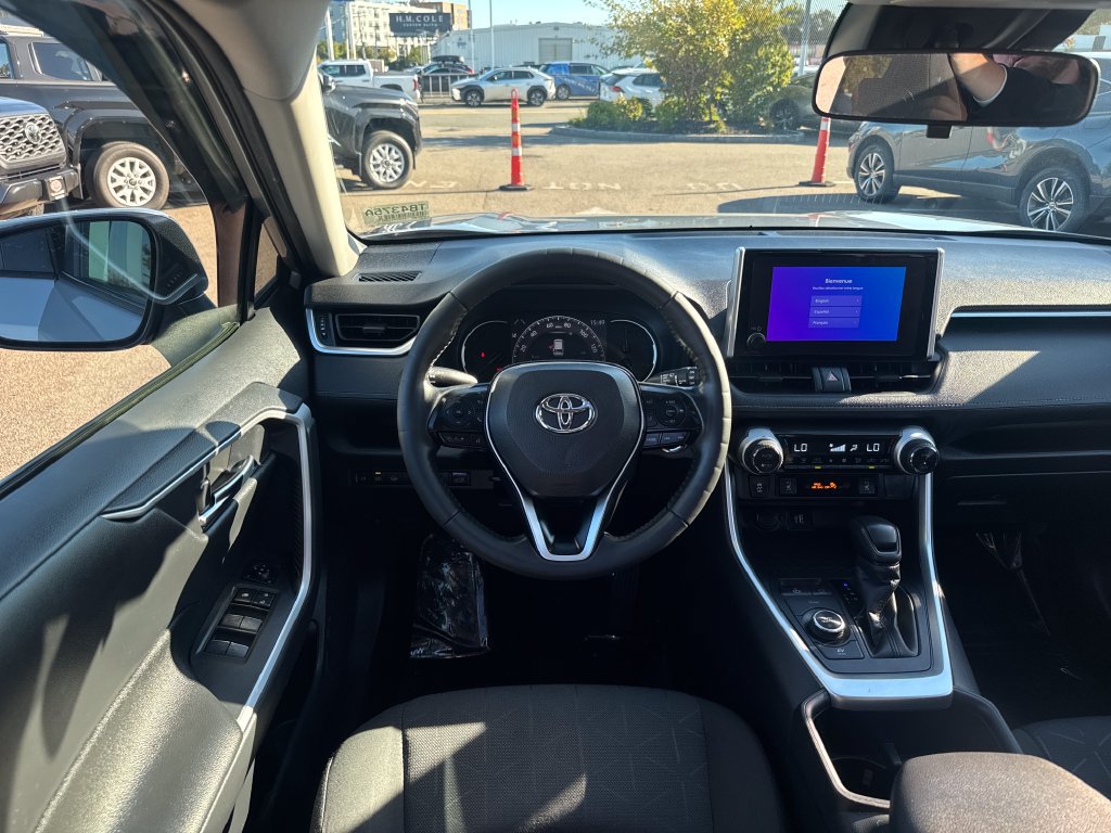 Used 2025 Toyota RAV4 XLE w/ Convenience Package AWD/4WD image 11