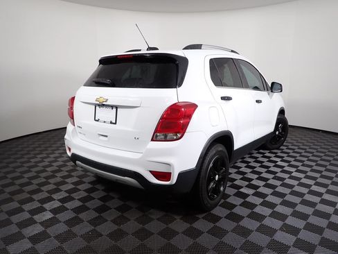 Used 2018 Chevrolet Trax LT w/ LT Convenience Package FWD image 15
