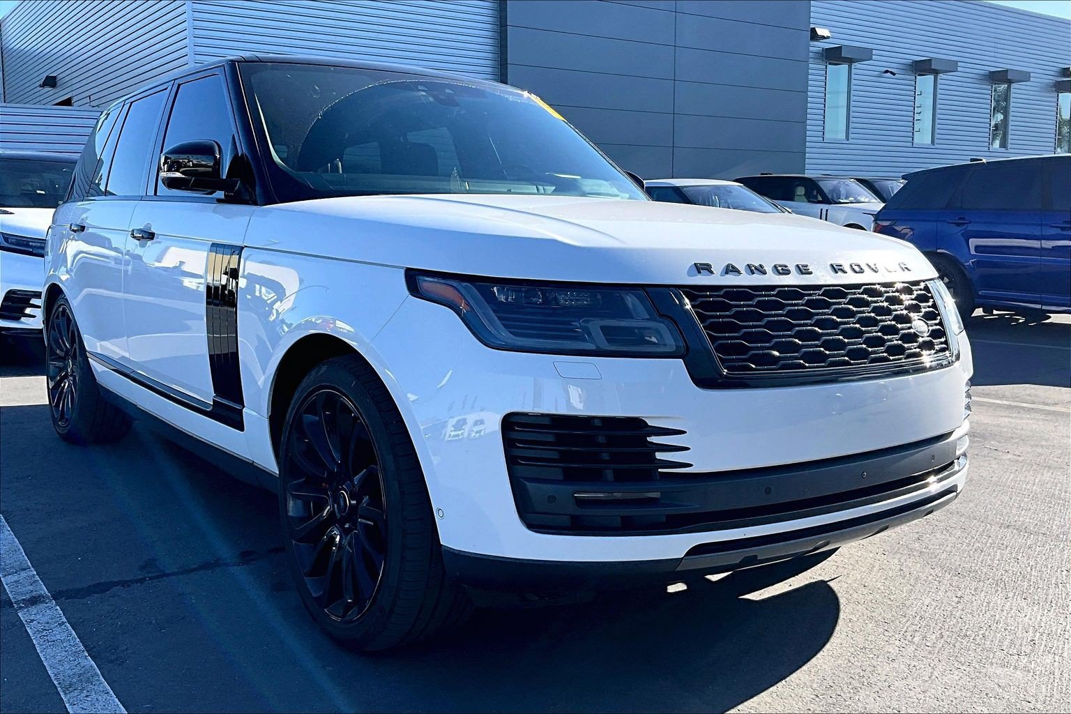 Used 2019 Land Rover Range Rover Autobiography AWD/4WD image 2