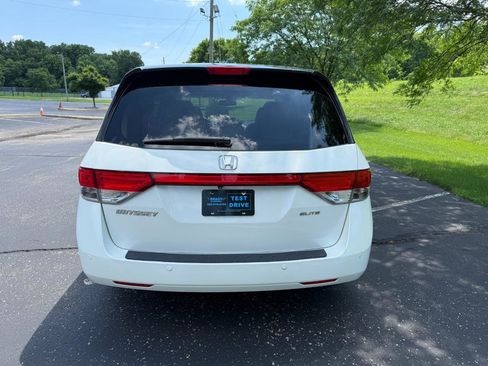 Used 2014 Honda Odyssey Touring Elite image 15