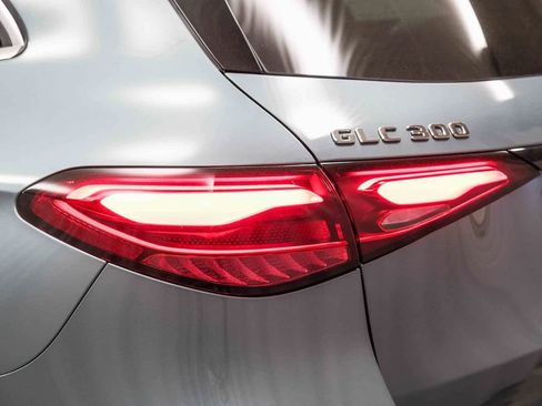 Certified 2026 Mercedes-Benz GLC 300 image 7