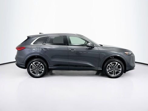 Used 2025 Audi Q5 Premium Plus w/ Premium Plus AWD/4WD image 5