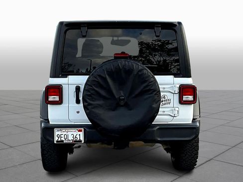 Used 2021 Jeep Wrangler Sport image 4