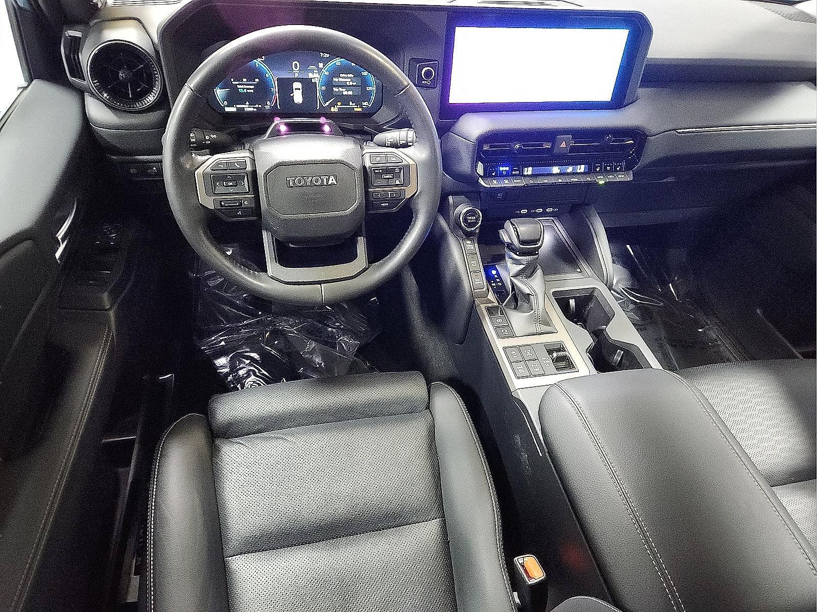 Certified 2025 Toyota Land Cruiser w/ Premium Package AWD/4WD image 9