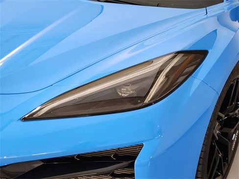Used 2025 Chevrolet Corvette Z06 w/ Battery Protection Package image 12