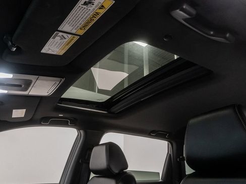 Used 2025 Honda CR-V Sport-L image 9
