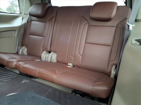 Used 2020 Chevrolet Tahoe LT image 18