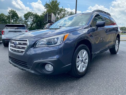 Used 2017 Subaru Outback 2.5i Premium AWD/4WD image 7