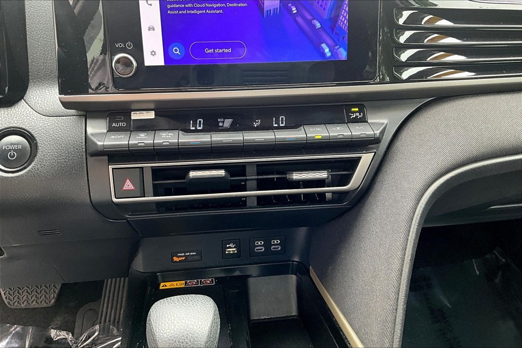 Used 2025 Toyota Camry LE FWD image 15