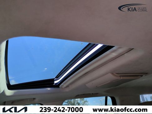 Used 2016 Cadillac Escalade Platinum image 22