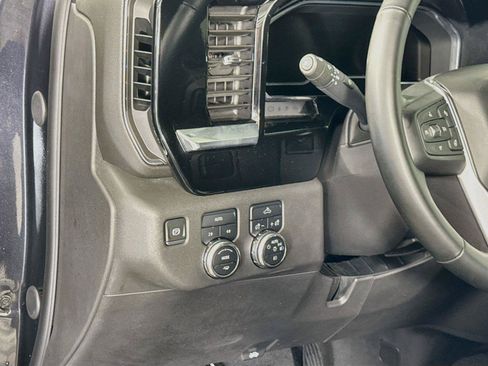 Used 2025 GMC Sierra 1500 Elevation AWD/4WD image 5